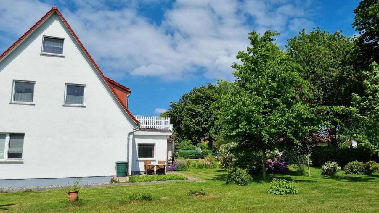 Апартаменты Urlaub Auf Der Insel Ruegen Берген-ауф-Рюген Экстерьер фото