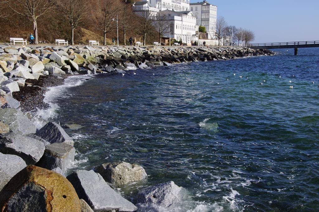 Апартаменты Urlaub Auf Der Insel Ruegen Берген-ауф-Рюген Экстерьер фото