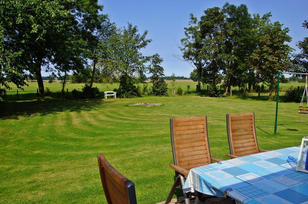 Апартаменты Urlaub Auf Der Insel Ruegen Берген-ауф-Рюген Экстерьер фото